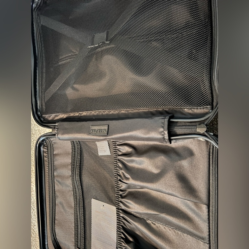 🎉LAST PIECE🎉Calpak Terrazzo 20in Carry-On Luggage Terrazzo - Picture 13 of 16